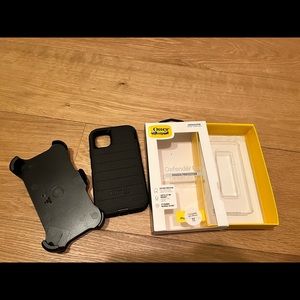 iPhone 11 otterbox defender pro case